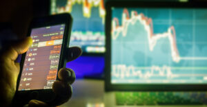 ビットコイン(BTC)先物基準価格が1年ぶりの底値に！市場価格には今後プラスの影響か？