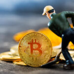 ビットコイン(BTC)価格の下落で苦悩するマイニング企業